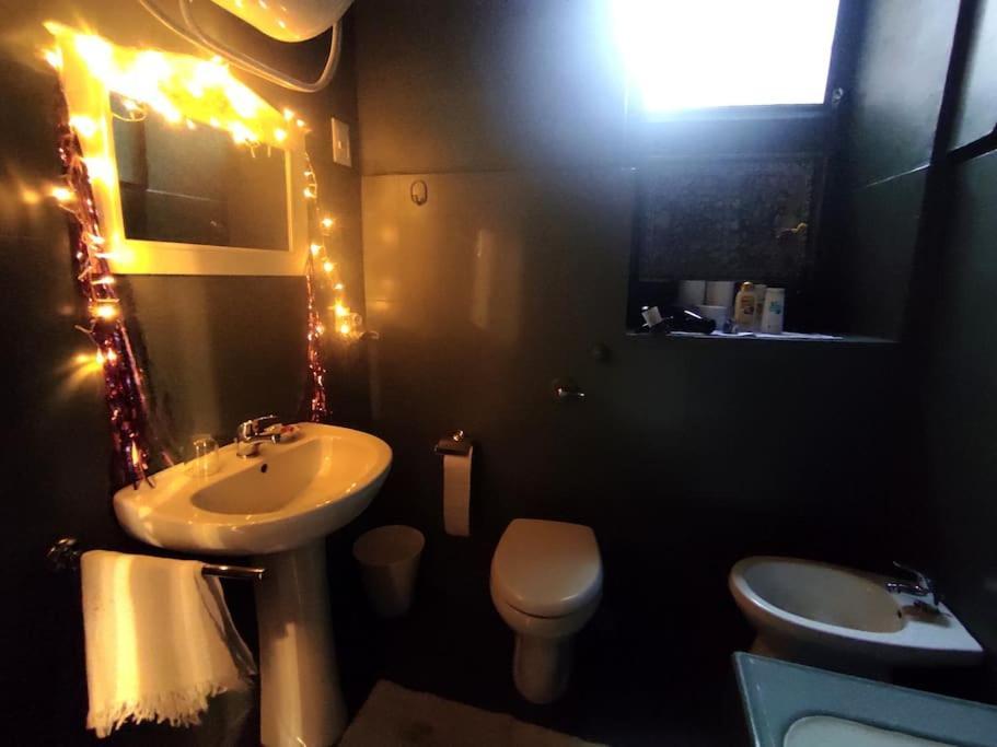 Bel Appartement Dans Le Centre De Милано Екстериор снимка