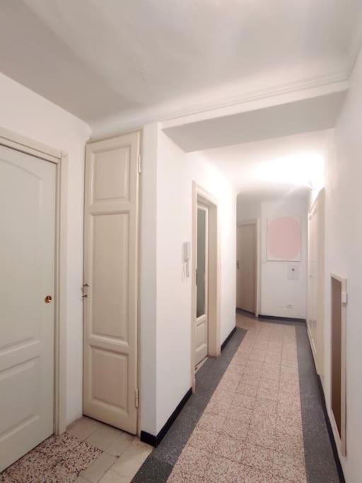 Bel Appartement Dans Le Centre De Милано Екстериор снимка