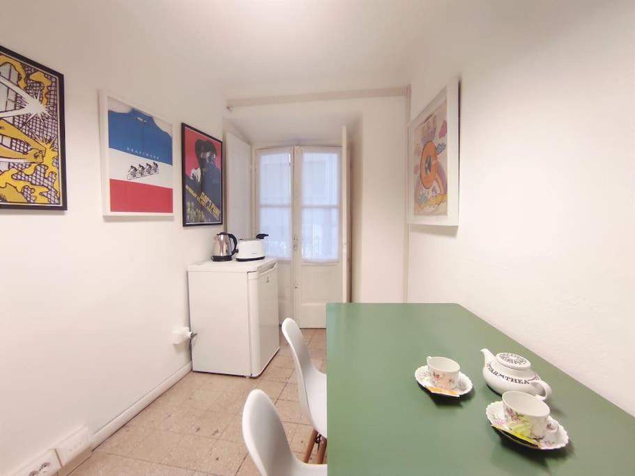 Bel Appartement Dans Le Centre De Милано Екстериор снимка